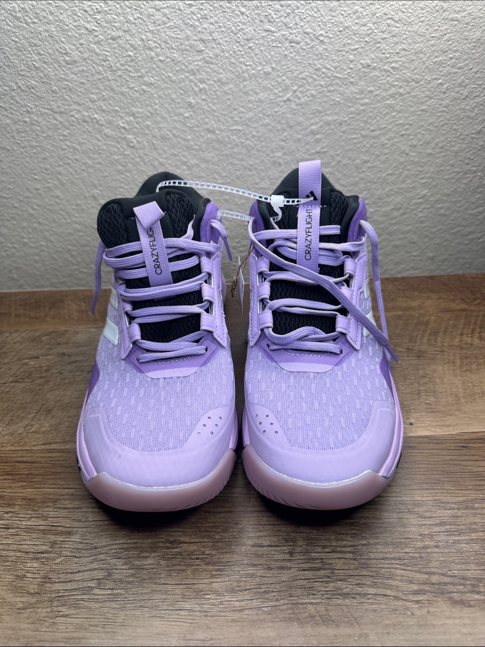 NWT Adidas Crazy lFlight 6 Mid Women's Volley Ball - Picture 3 of 8